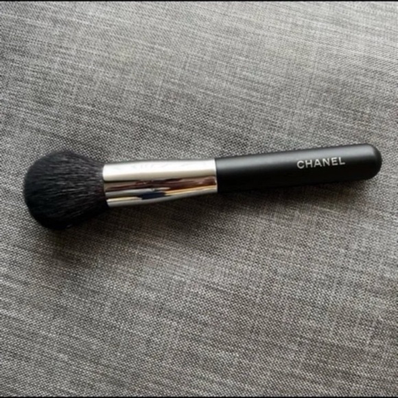Chanel No. 1 Les Pinceaux De Chanel Powder Brush No. 1    ~NEW~ - Picture 3 of 8